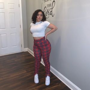Boohoo red plaid split front pants